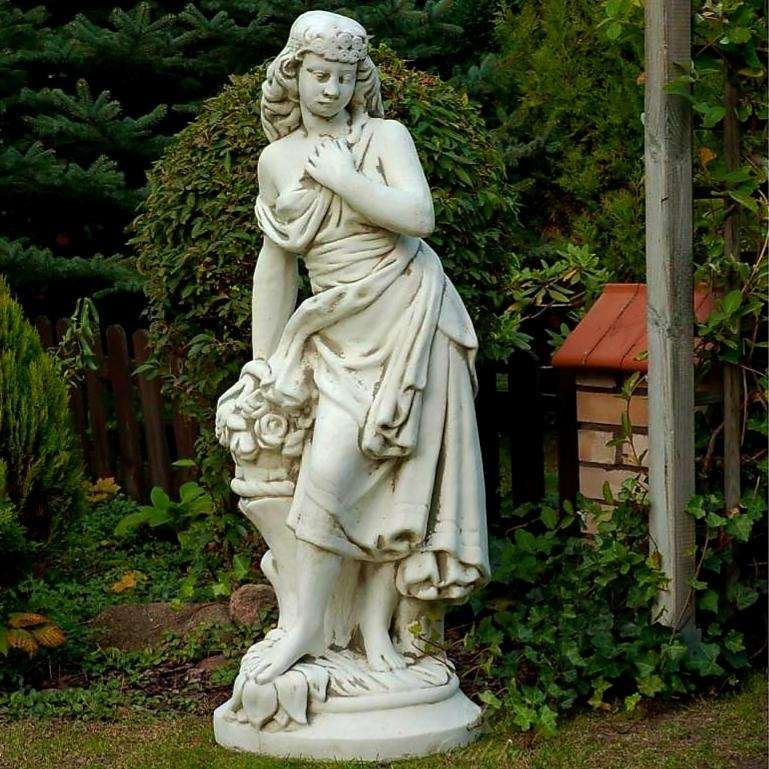 Figura Melisa - kobieta z kwiatami