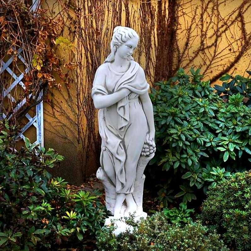 Figura Pani w Szatach