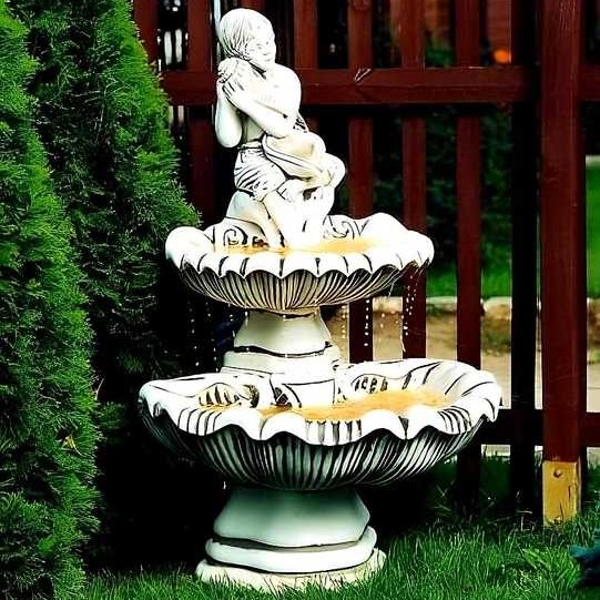 Fontanna Chłopiec z muszlą