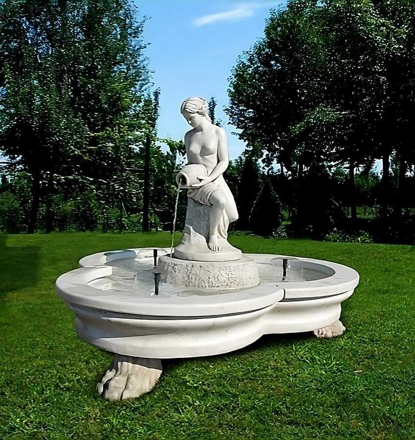 Fontanna Pesca Kobieta z Dzbanem