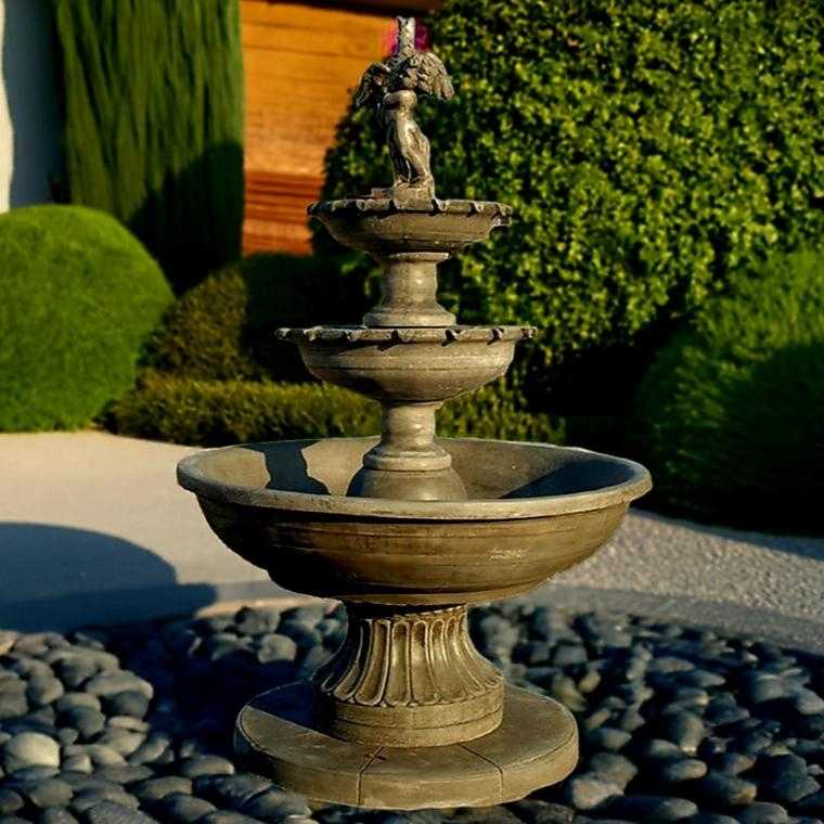 Fontanna Almeria Chłopiec z Ptakiem