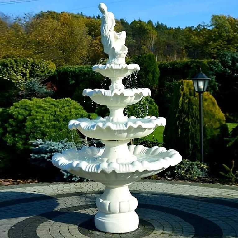 Fontanna Greco z Amandą