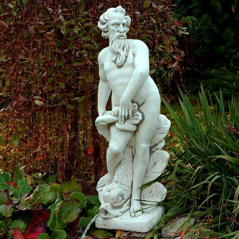 Figura przelewowa Neptun Duży z Rybą