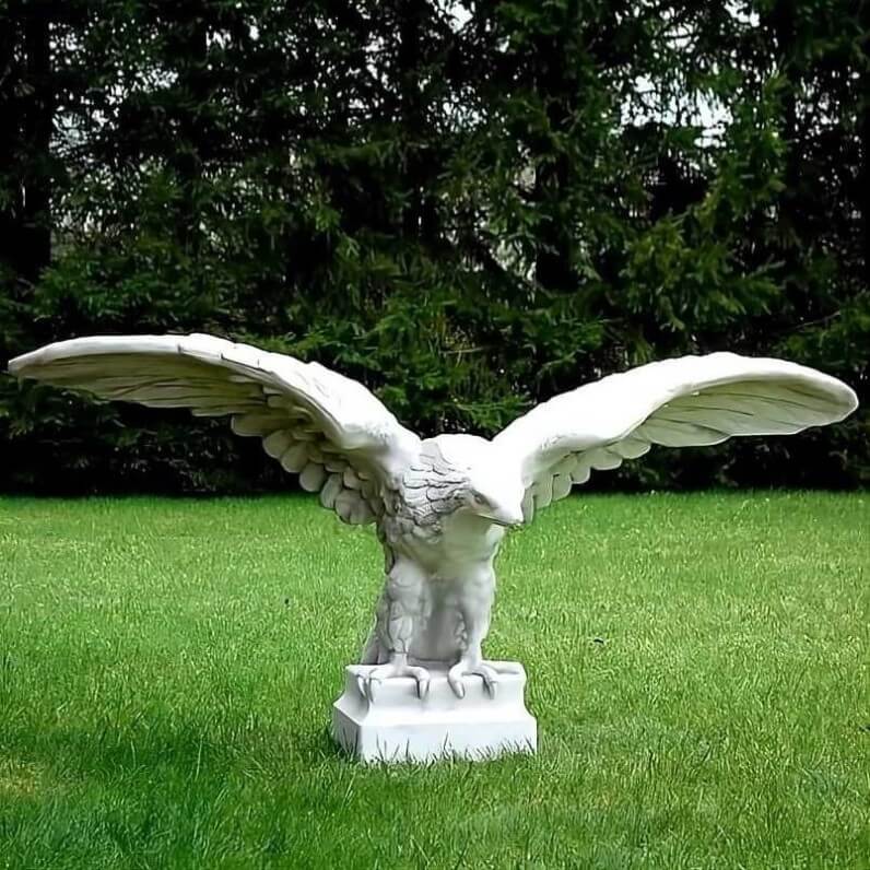 Figura Duży Orzeł w locie